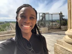 Profile picture for user Regine Louis