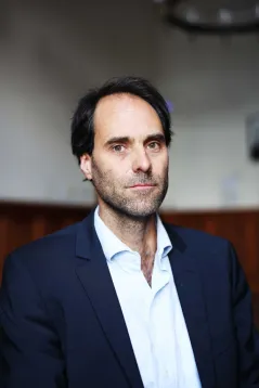 Profile picture for user Roland Imhoff